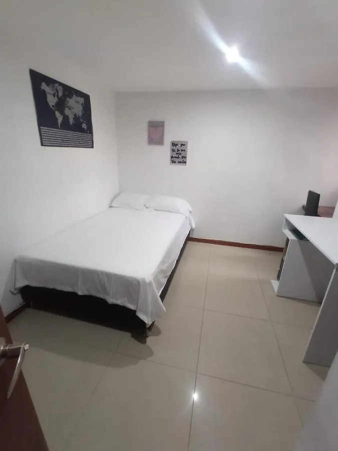 Habitacion Privada Sector Pilarica-Avenida 80 location