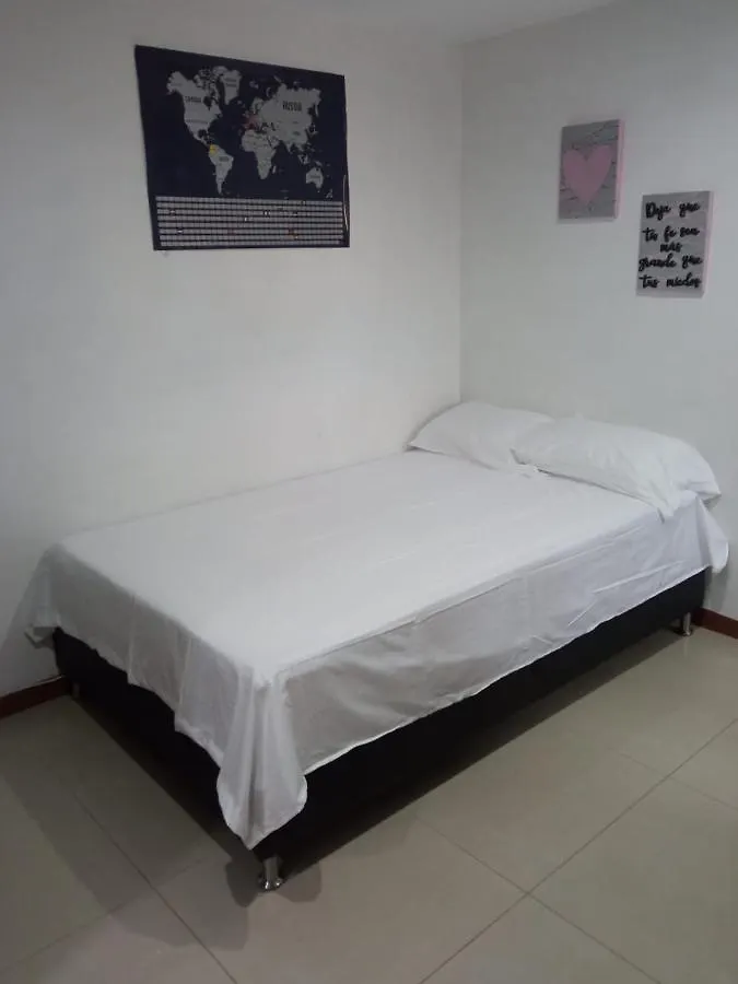 Homestay Habitacion Privada Sector Pilarica-Avenida 80 Apartment Medellin